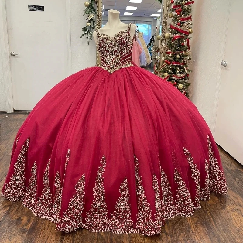 

Красные бальные платья Quinceanera, платье принцессы, кружевное платье с аппликацией и бисером, с открытыми плечами, vestidos de 15, день рождения, женское бальное платье