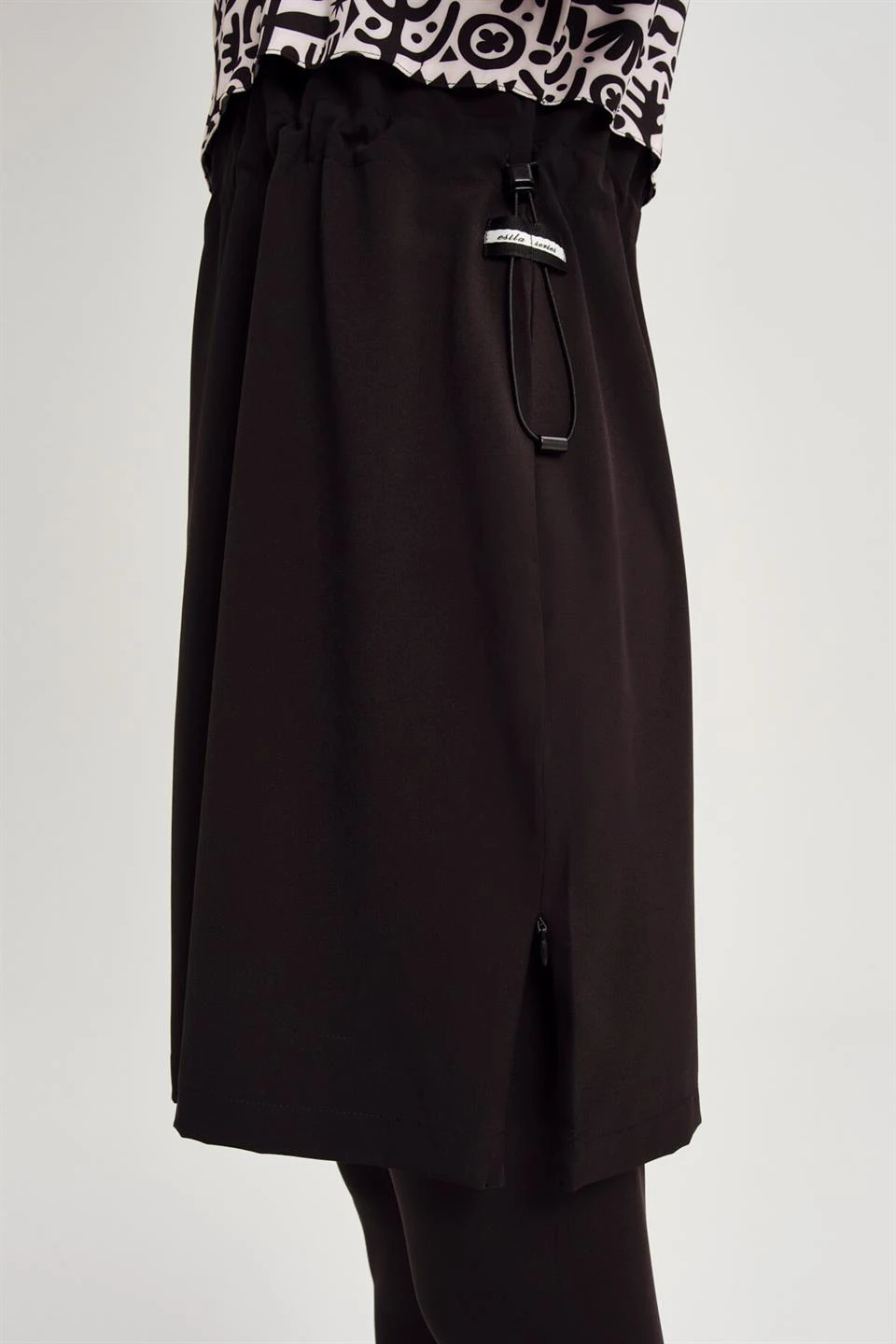 4 ピース/セットブルキニファムムスリムプリントジッパー付きスポーツウェアルーズフィット伸縮性 UPF50-UV 保護水着