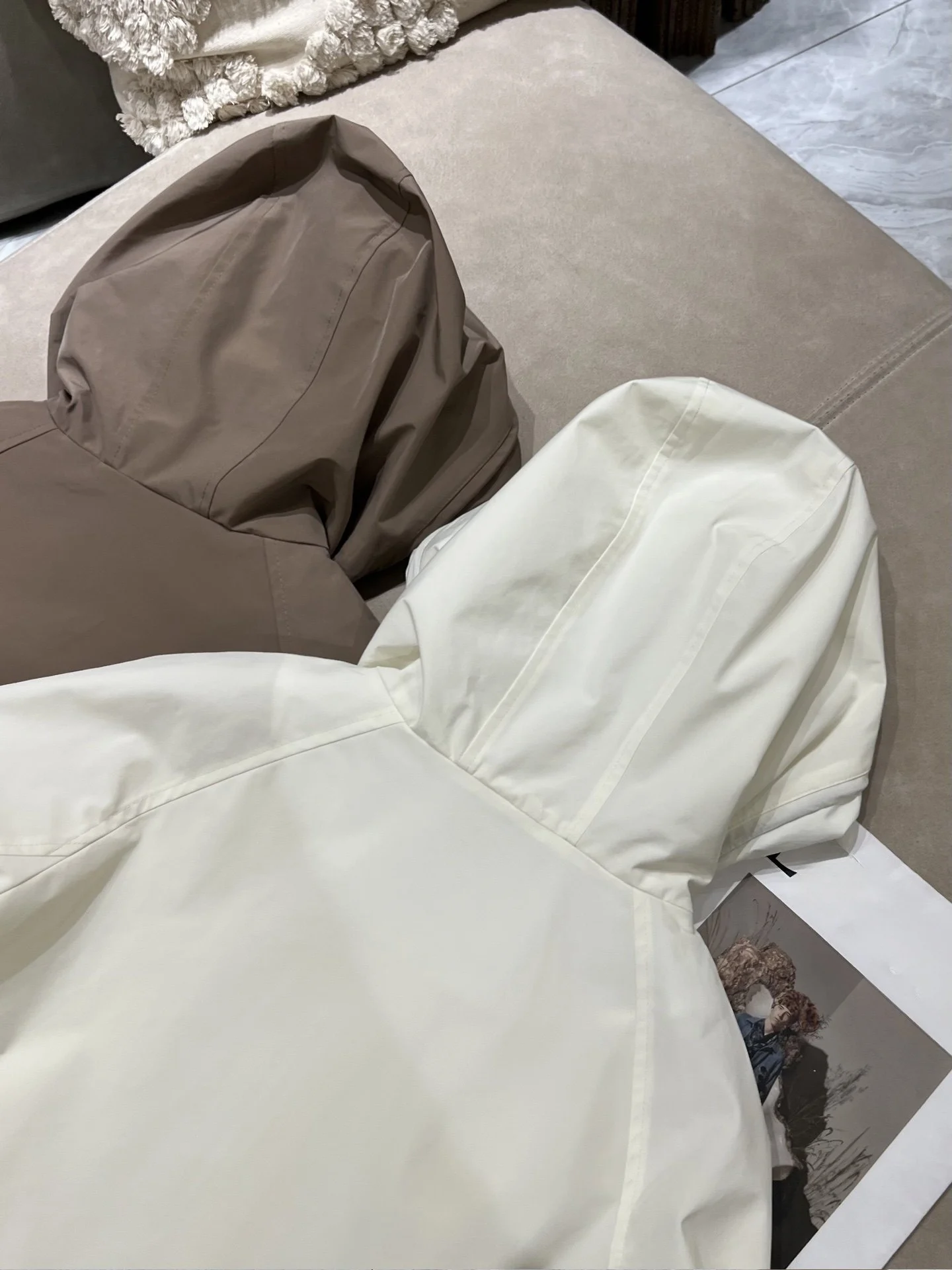 جديد الخريف / الشتاء عالية الجودة عارضة مقنعين سترة قصيرة عارضة للنساء.