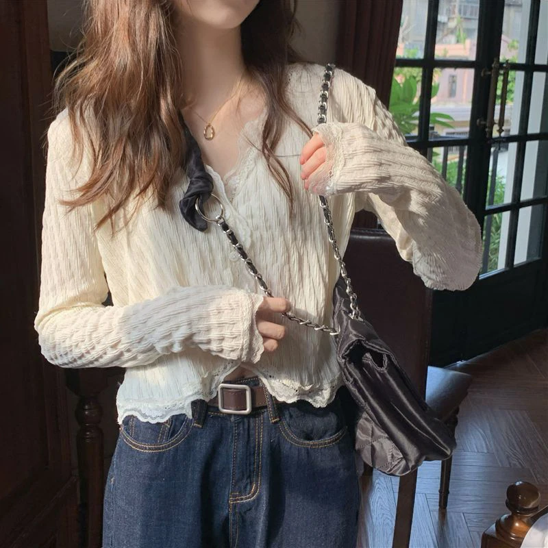 Biyaby V-Neck Shirt for Women Korean 2023 Lace Patchwork Long Sleeve Cardigan Woman Fashion Single Breasted Short Sunscreen Tops