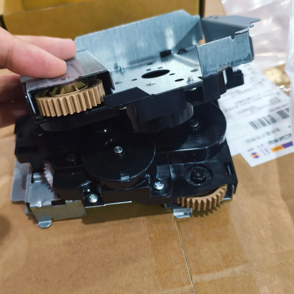 

1pcs FK-1150 Fuser Drive Gear Plate for KYOCERA P2235 P2040 M2135 M2635 M2735 M2835 M2040 M2540 M2640 302RV94020
