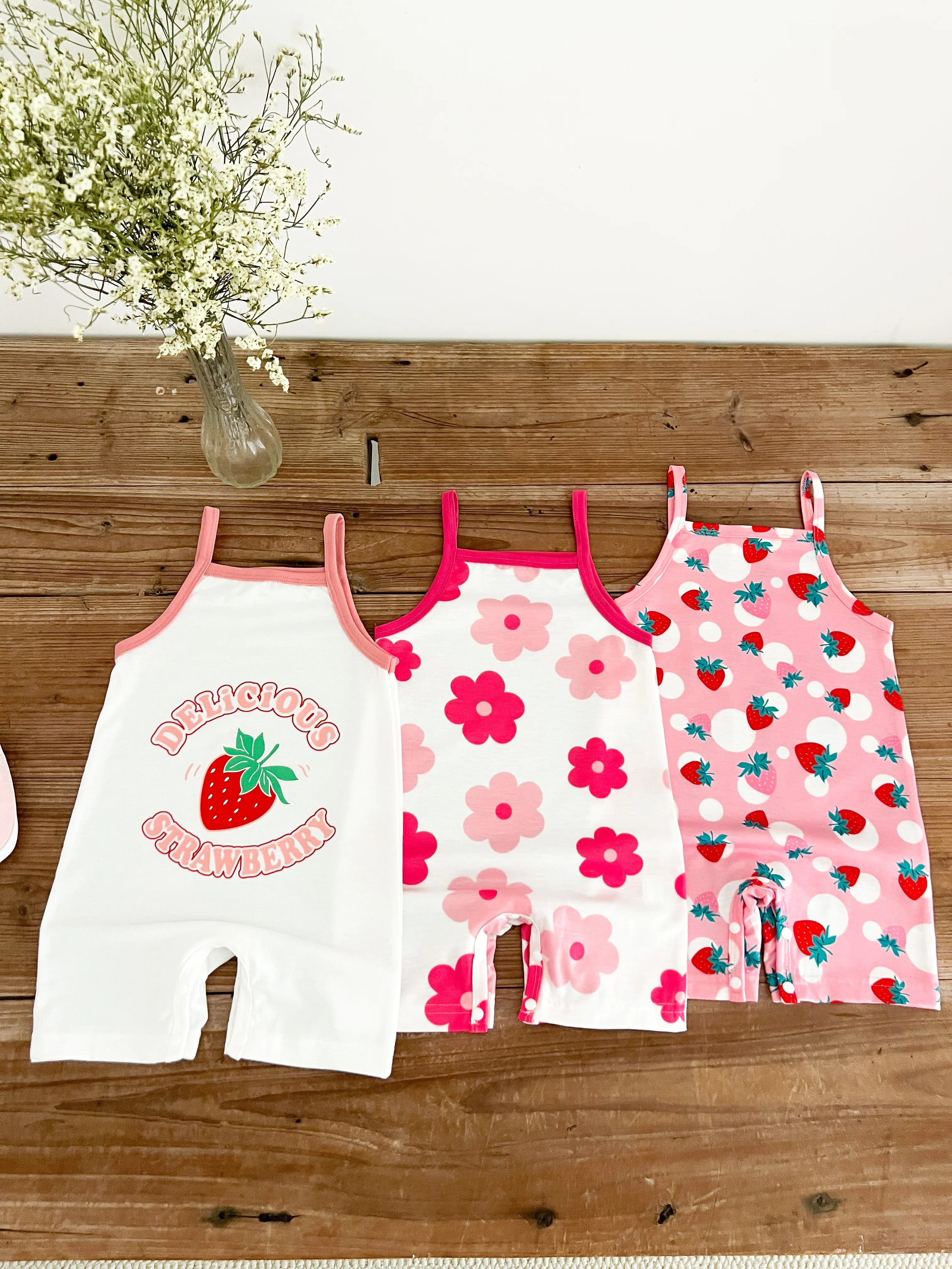 

Summer 0-1 Years Old Infant Baby Girls Fruit Print Camisole Jumpsuit 3-Piece Set , Suitable For Daily Wear