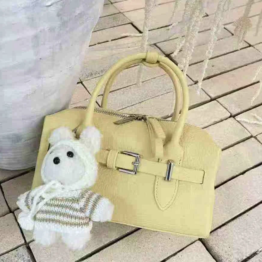 fashionable-versatile-boston-bag-2026-new-style-single-shoulder-crossbody-bag-commuter-unique-design-underarm-handbag