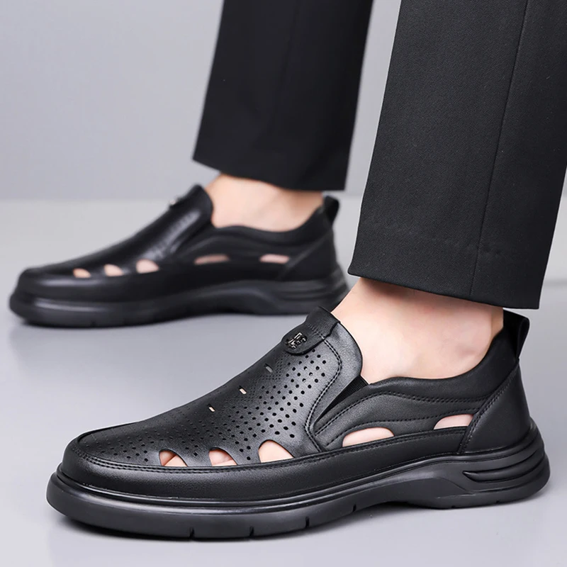 

Summer New Men's Breathable Leather Shoes Soft Sole Hollow Casual Shoes Outdoor Baotou Non-slip Anti-odor Foots Men's Sandals
