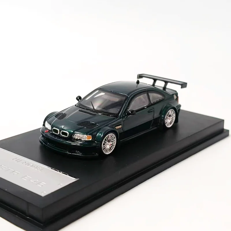 MJ Diecast Scala 1:64 M3 GTR E46 Serie 3 Auto sportiva a due porte Modello di auto in lega Ragazzo da collezione Souvenir Regali di festa Display