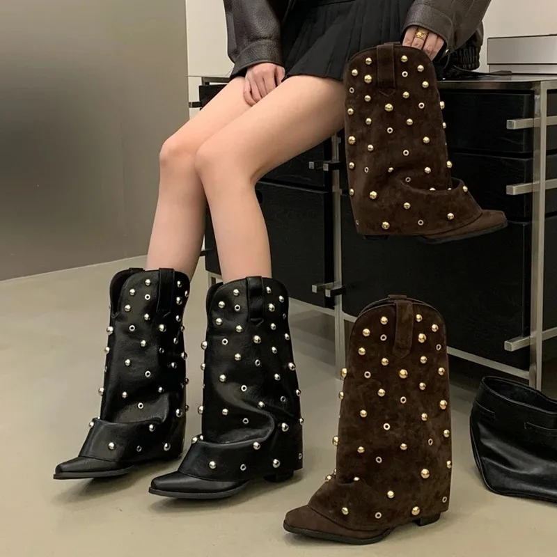 Winter Rivet Pleated Mid Calf High Boots Women Retro Pointed Toe Square Heels Designer Comfortable Light Botas Mujer 2026 New