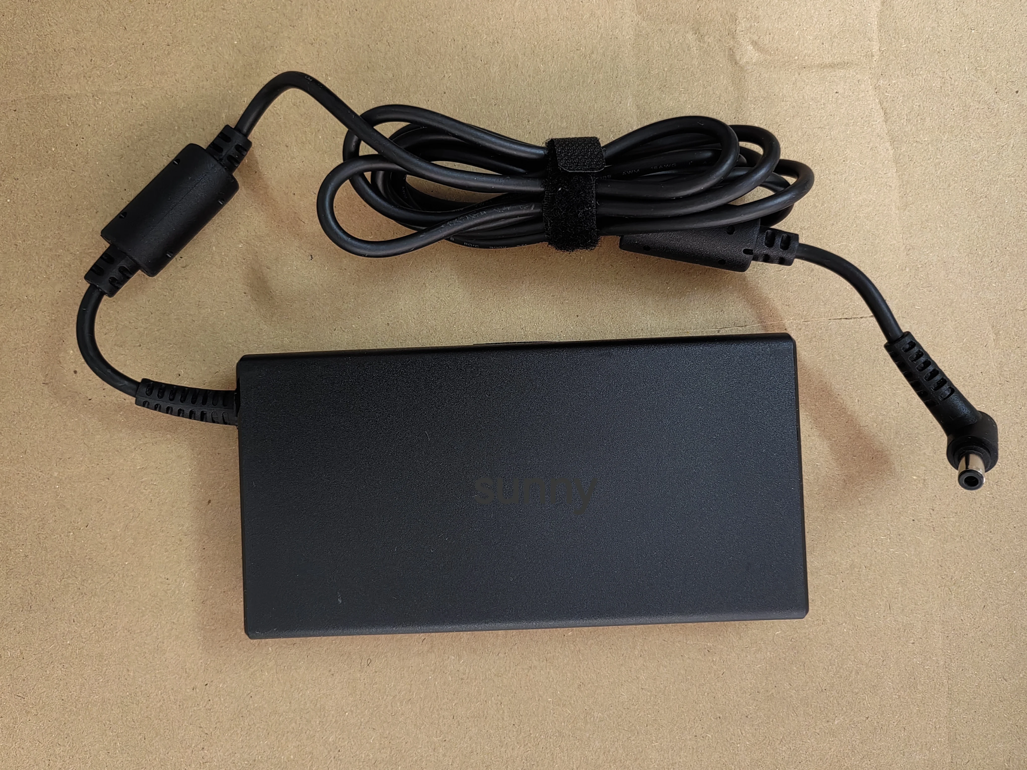 OEM Slim Chicony A17-180P4B 180W 20V 9A 5.5mm*2.5mm AC Adapter 191051-11 UK CA For Anker Thunderbolt 3 Docking Station A8396