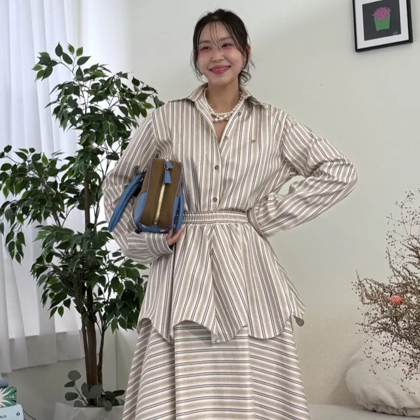 

Комплект из двух предметов: топ и юбка с высокой талией и полосками, женский, модный, повседневный, весенний, дышащий, из смесового хлопка.