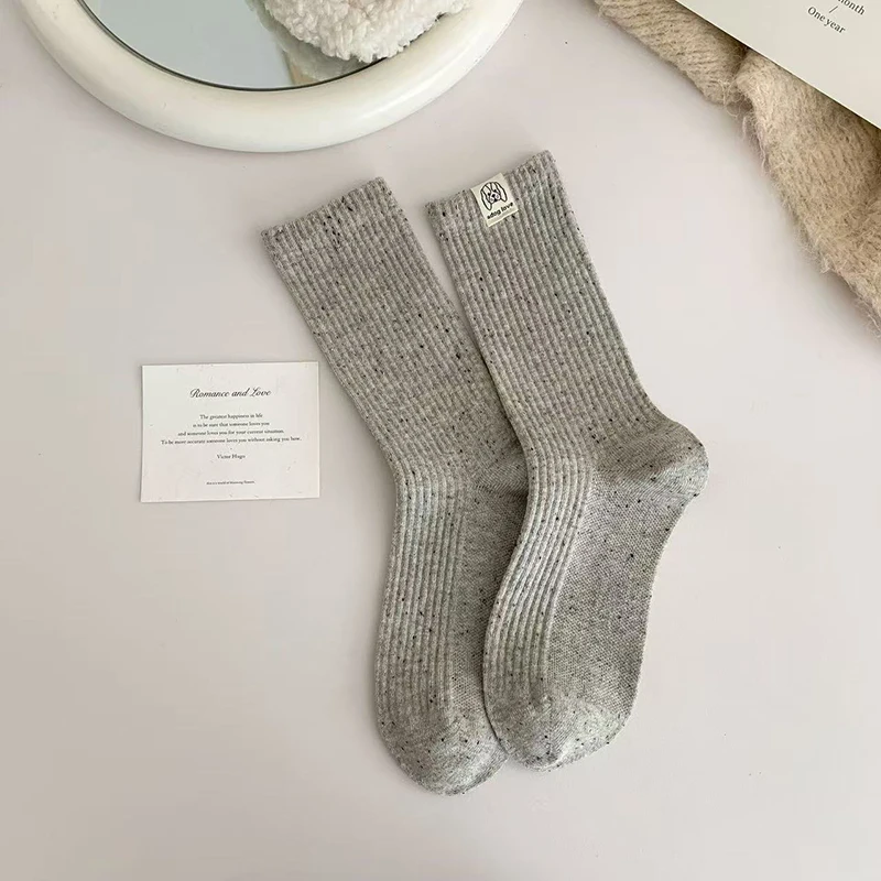 1/5 Pairs Frauen Herbst Winter Kleine Hund Muster Mitte Rohr Socken Modische Koreanische Stil Weiche Bequeme Alle Saison Casual socken – Detail 13