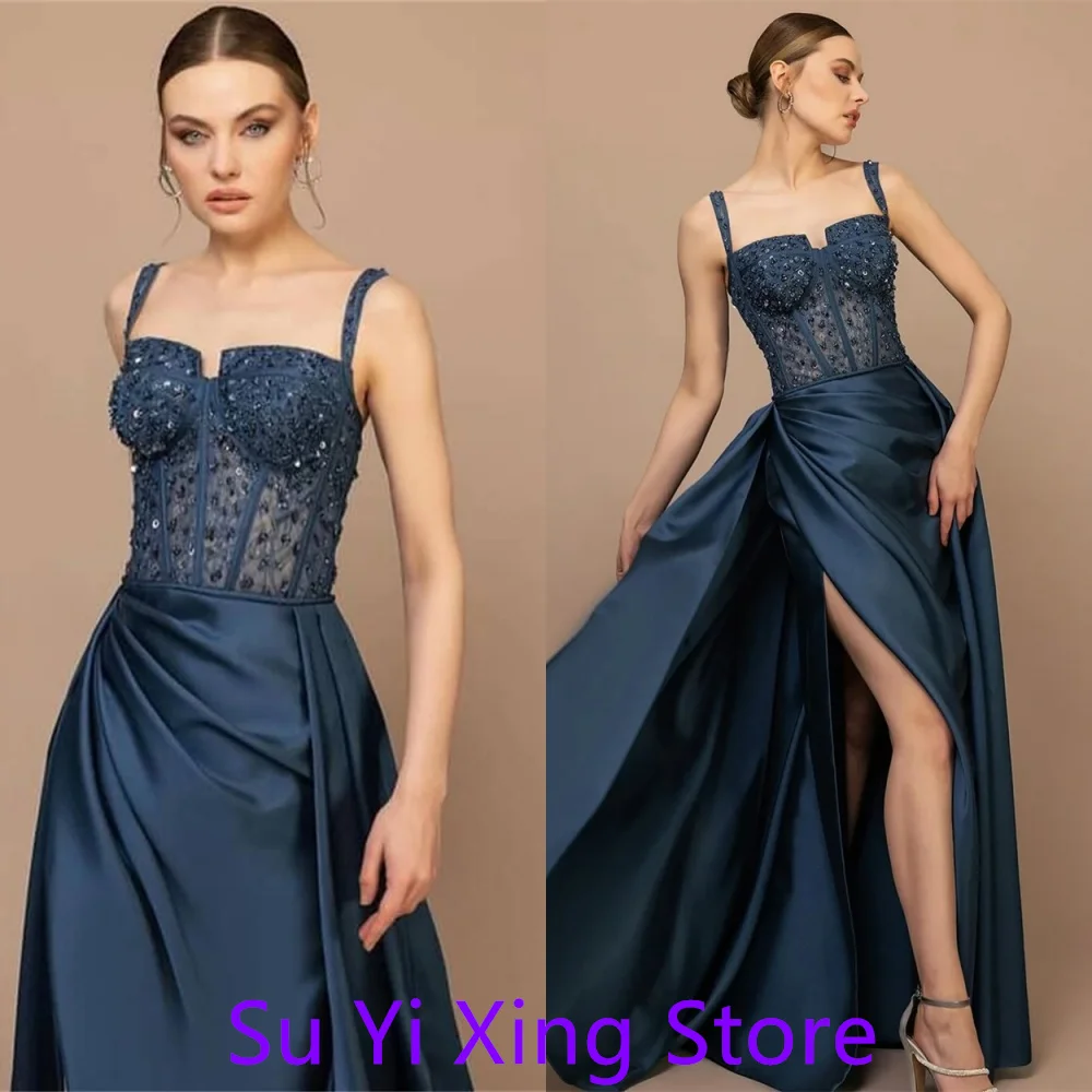 Vestidos de celebridades de satén puro exquisitos personalizados, vestido de fiesta de lujo sin tirantes con tirantes finos y abertura lateral de cristal con cordones en la espalda