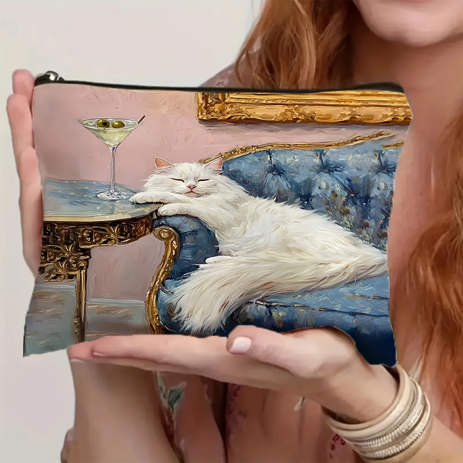 우아한 수면 흰색 고양이 화장품 가방 - 귀여운 다기능 지퍼 가방, 보석 보관 가방, 완벽한 여행용 지퍼 소형 보관 가방