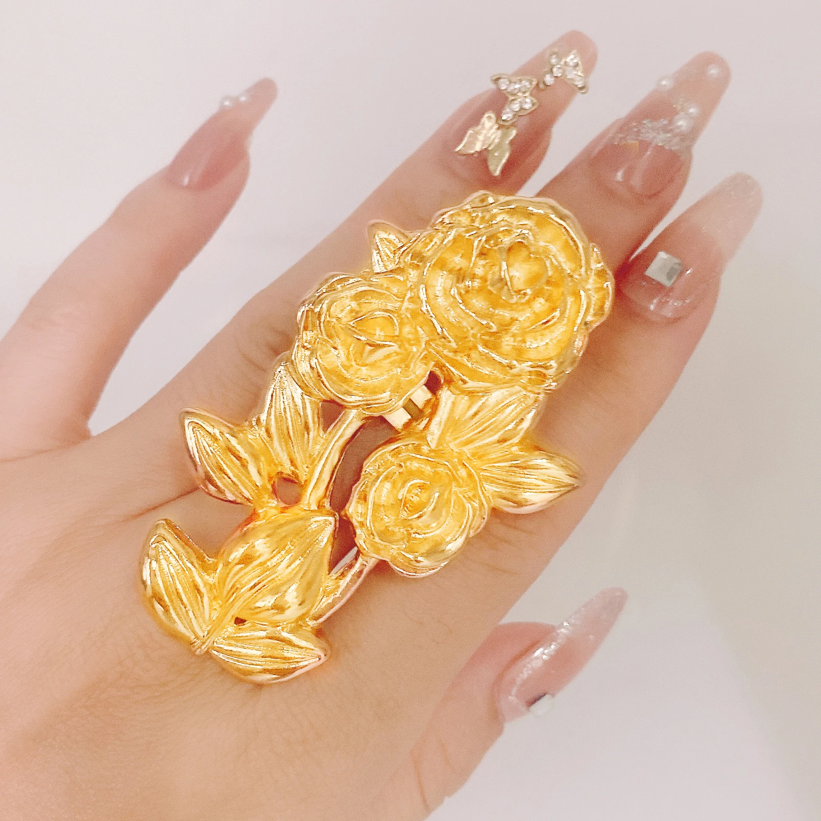 Fashion Stainless Steel Gold Color Rings for Women 2025 New Colorfast Popular Party Personalized Exaggerated Charms Jewelry Gift