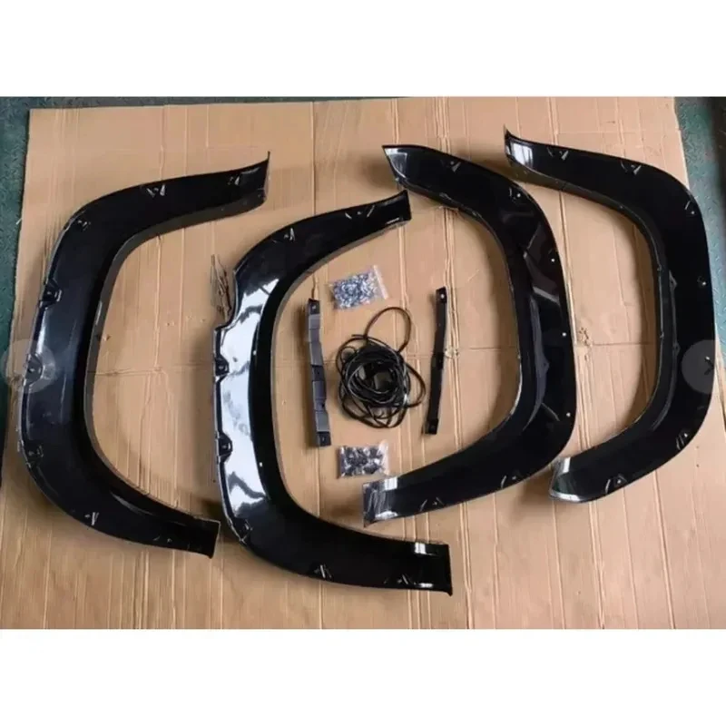 

For 16-23 Car Accessories Modified S Wheel Protector Guard in Car Fender Flares Arch Eyebrow Style