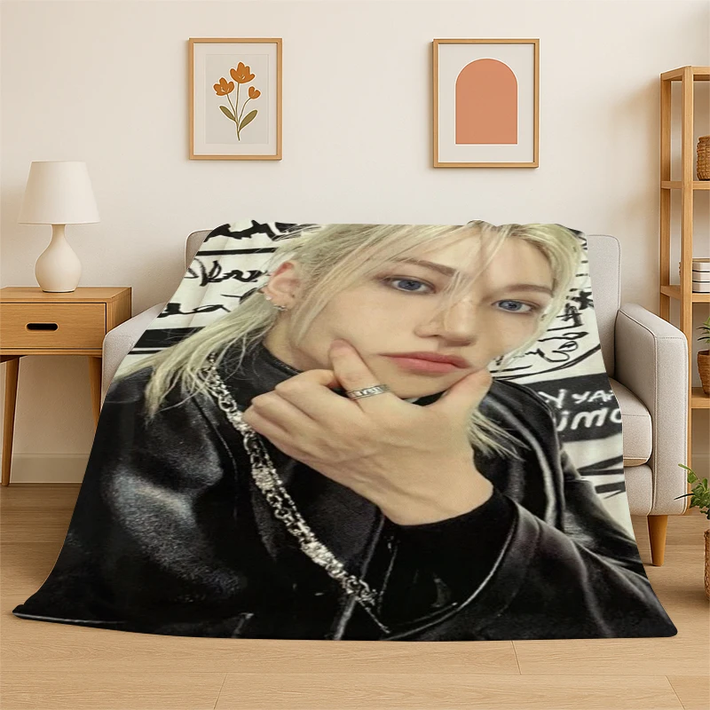 Kpop Felix Stray Kids Musik-Flanelldecke, weiche, warme Überwurfdecke für Schlafzimmer, Wohnzimmer, Bett, Reisen, Camping, Picknick, Geschenk