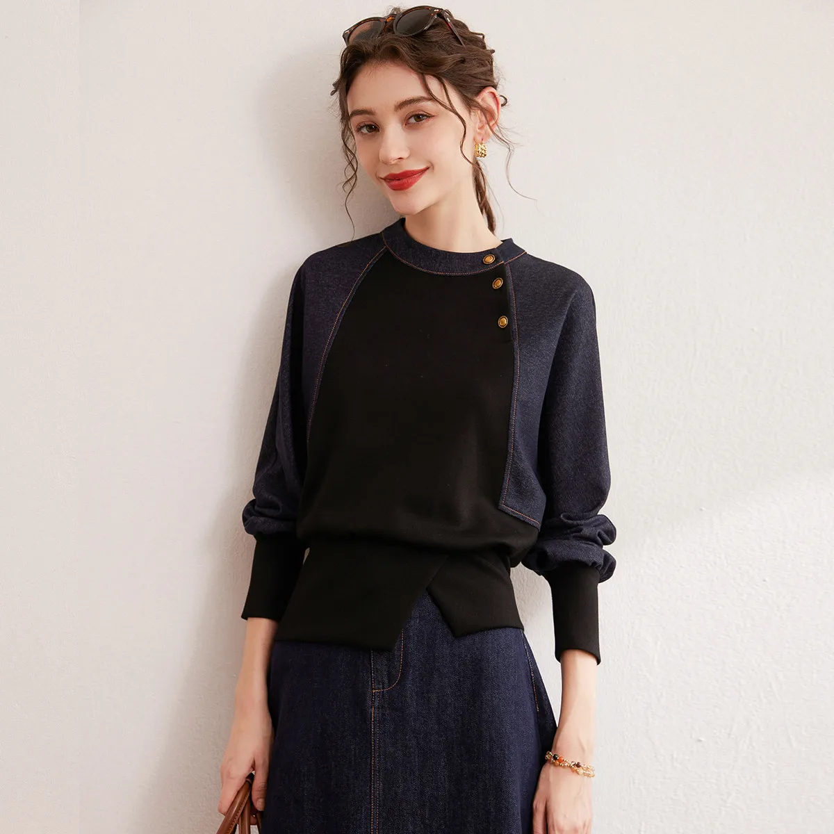 LOUIS YAO Design Sense Splicing Shoulder Sleeve Sweatshirts 2025 Autumn Casual Top Pullover Micro Elastic Women's Sweatshirts