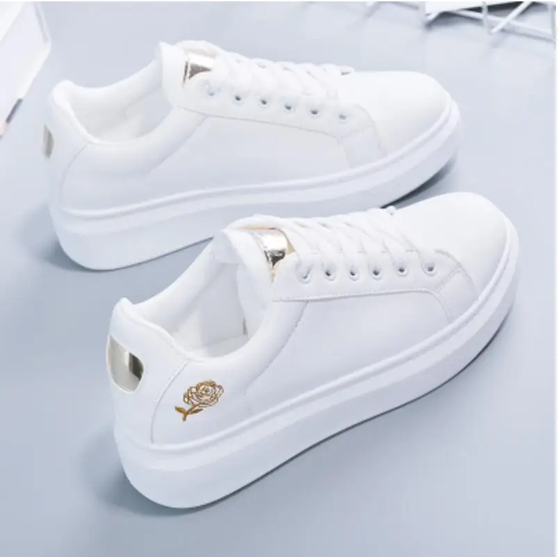 2023 Women Casual Shoes New Spring Fashion Embroidered White Breathable Flower Lace-Up Sneakers