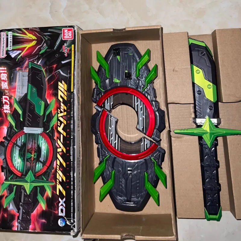 

В наличии: Коллекционная игрушка-аксессуар Bandai Premium DX Kamen Rider Tycoon Bujin Sword Buckle Shogun Form Geats, подарок