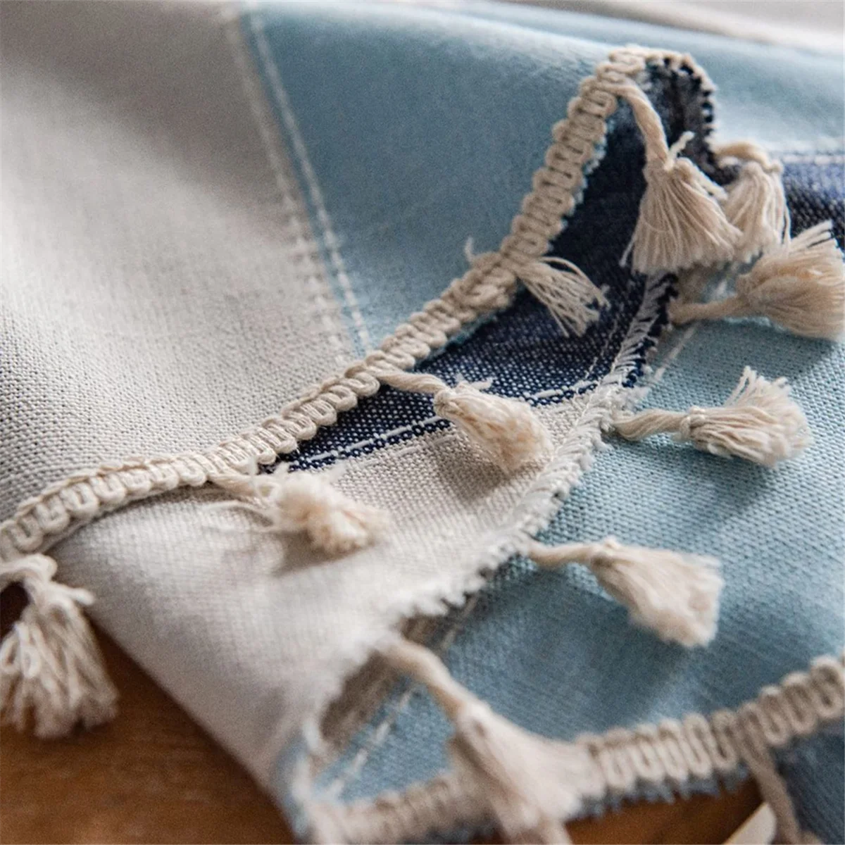 Round Rustic Tablecloth Farmhouse Striped Cotton Linen Tablecloth with Tassel Heavy Duty Table Cover for Tabletop