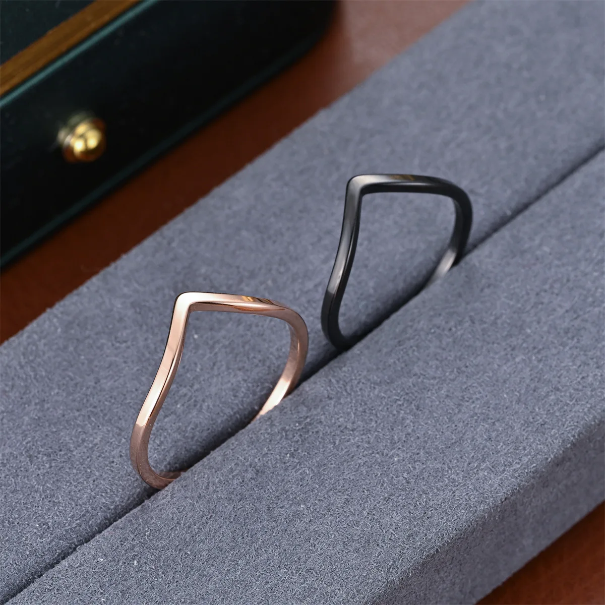 Irregular Chevron V Ring Thin Stainless Steel Stackable Rings for Women Fashion Jewelry Engagement Wedding Band Gifts