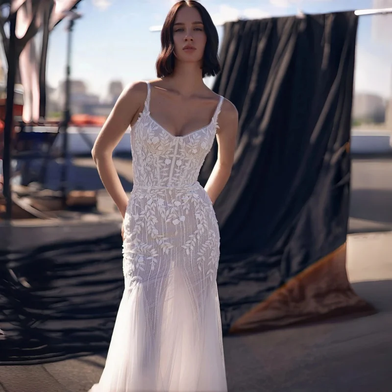 White Beaded Appliques Thin Straps Modern Mermaid Wedding Dress Lace Corset Bodice Chapel Train Bridal Gown Customizable