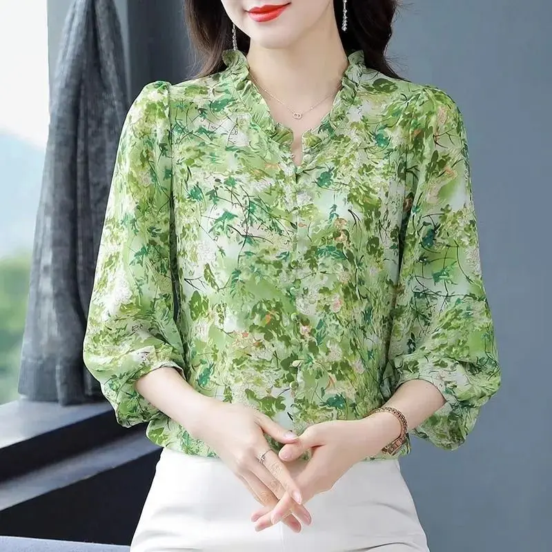 2024 New Summer Korean and Korean Fashion Blouses Loose Chiffon Three Quarter V-neck Printed Shirring Button Women\'s Shirt Top