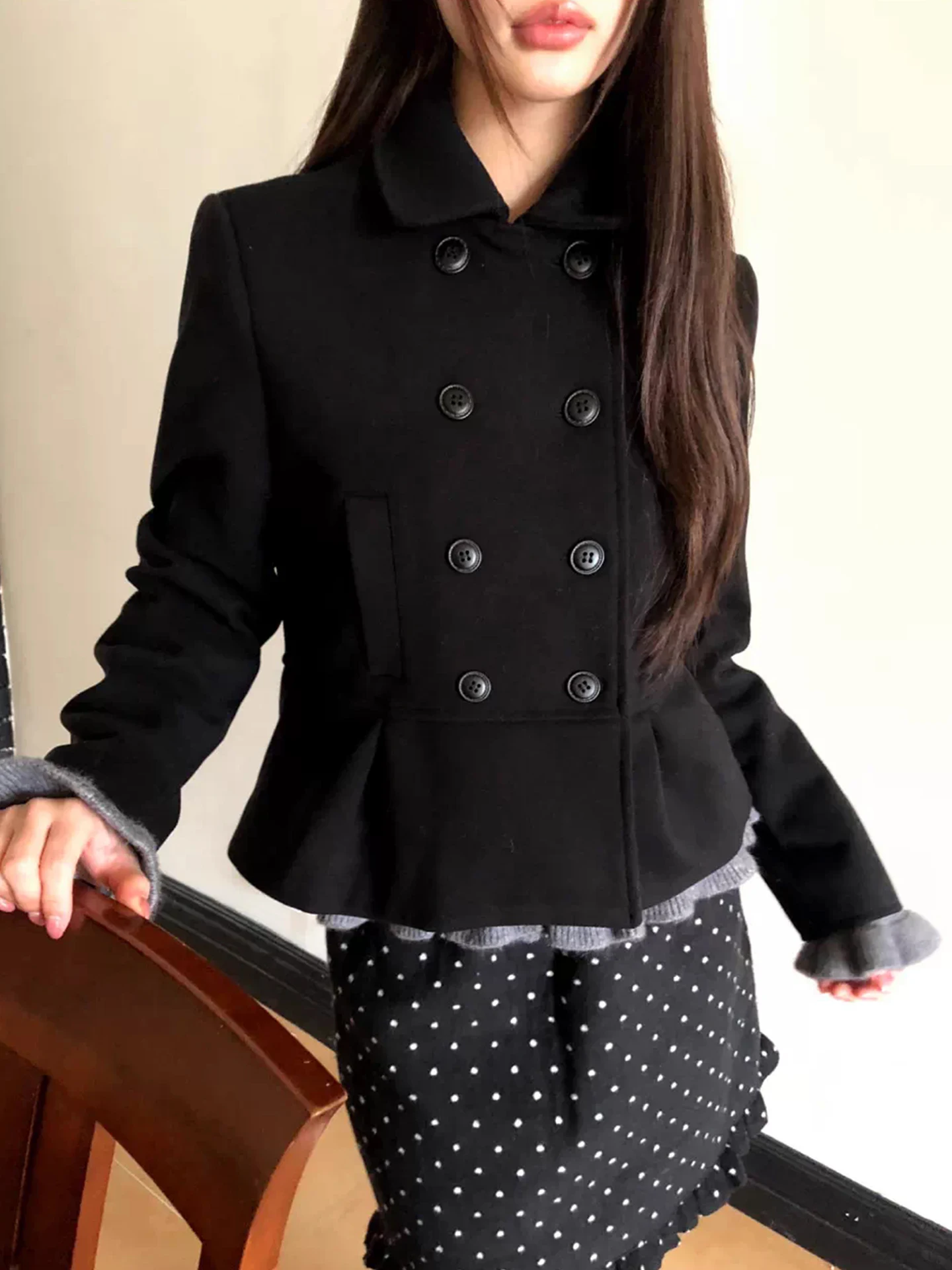 College Style Pure Color Women's Woolen Coat Double Row Buttons Pleated Waist Slimming Short Length Polyester Fiber