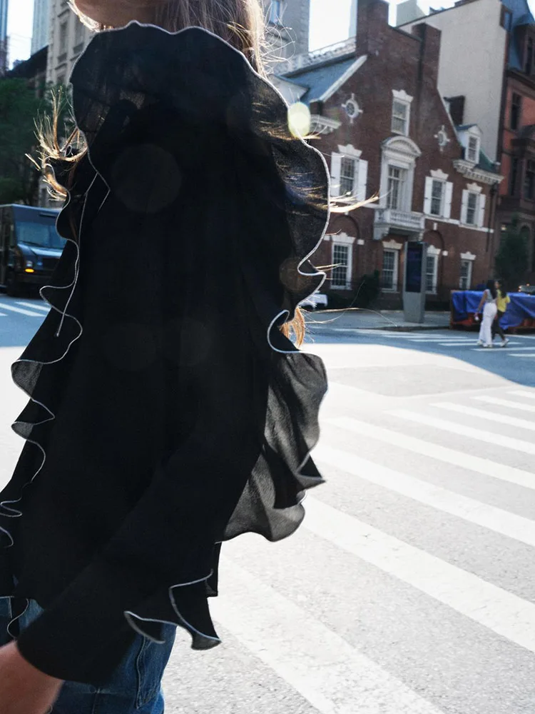 Csa Fena Nova Coleção Outono 2024 Manga Longa Detalhe em Bloco de Cores Design Decorativo em Camadas Estilo Casual 00...