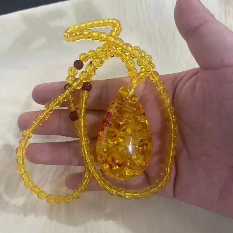 Exquisite and Simple Second-generation Flower Amber Water Drop Pendant Neck Ornament Handicraft