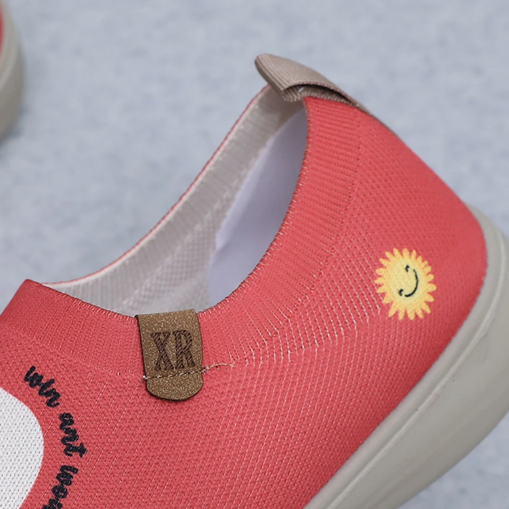 

Women Slip-On Flats Round Toe Floral Art Sneakers Anti Slip Fashion Travel Shoes Casual Walking Shoes for Outdoor Travel