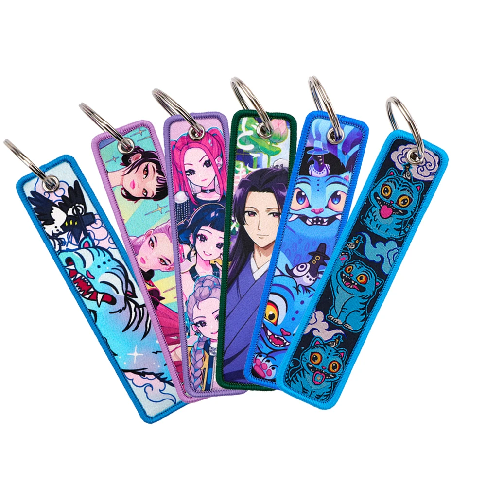Portachiavi carino ricamato anime giapponese portachiavi per auto moto portachiavi uomo donna supporto accessori gioielli di moda 1pz