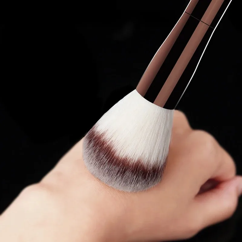 For Makeup Brush Round Head Powder Brush Soft and Skin-friendly Fiber Hair Fashion Design Single Face Brush