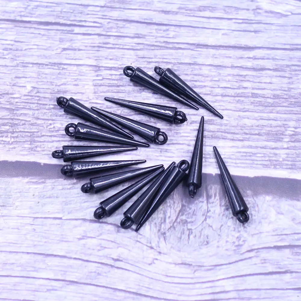 المعلقات السوداء مخروط الاكريليك سبايك المسيل للدموع برشام الشرير ترصيع للأقراط والمجوهرات Finding بها بنفسك العثور على السحر 23x4 مللي متر 50 قطعة/100 قطعة
