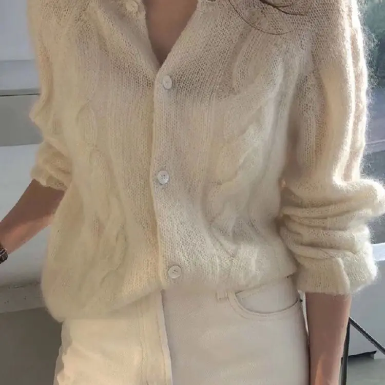 French White Elegant Maillard Knitted Cardigan Women'S 2026 Early Autumn Fashion Gentle Versatile Sweater Jacket