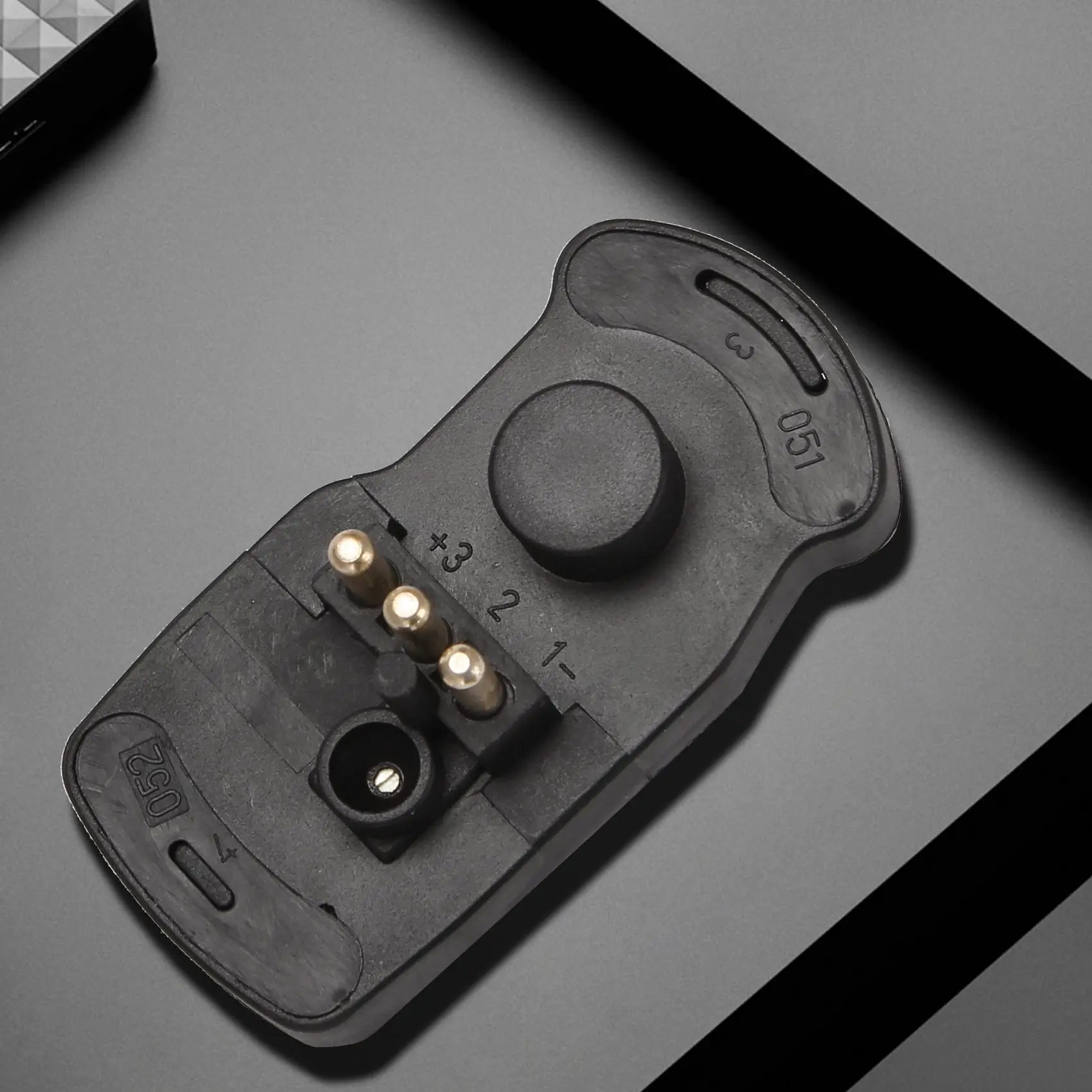 for Mercedes W201 W124 W126 W461 R107 Throttle Air Flow Potentiometer 3437224035 3437224015 3437010039 A0000740236—L49A