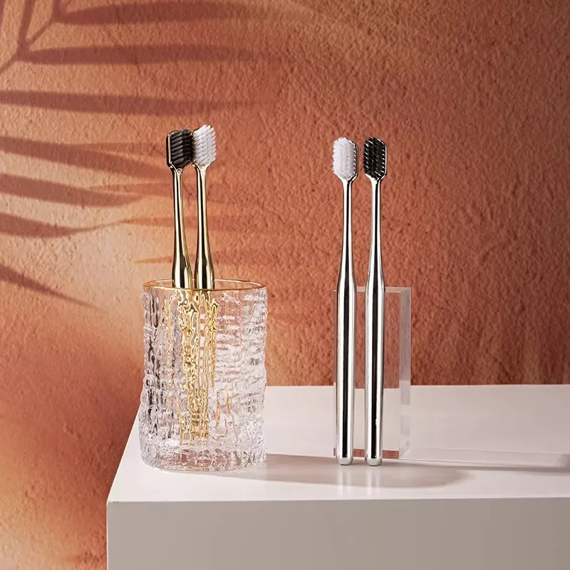 

2/4/8/16pcs Luxury Adult Soft Bristle Toothbrush Plaque Gold Silver Plated Elegant Gentle Toothbrush Ultra Fine Toothbrush