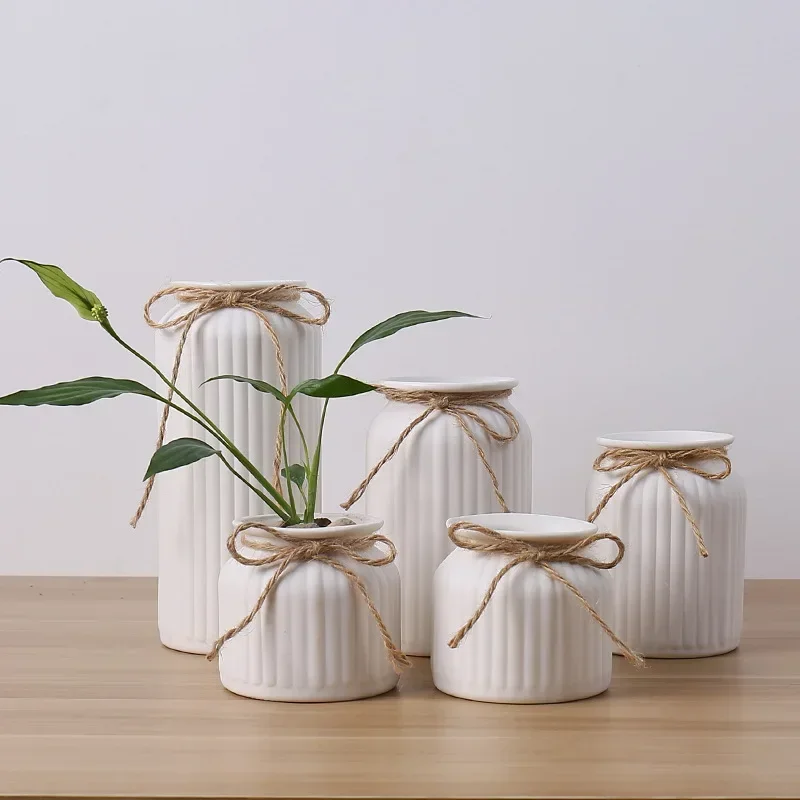 

Modern Minimalist White Hemp Rope Ceramic Vase Flower Pot Flower Arrangement Technology Living Room Interior Decoration Ornament