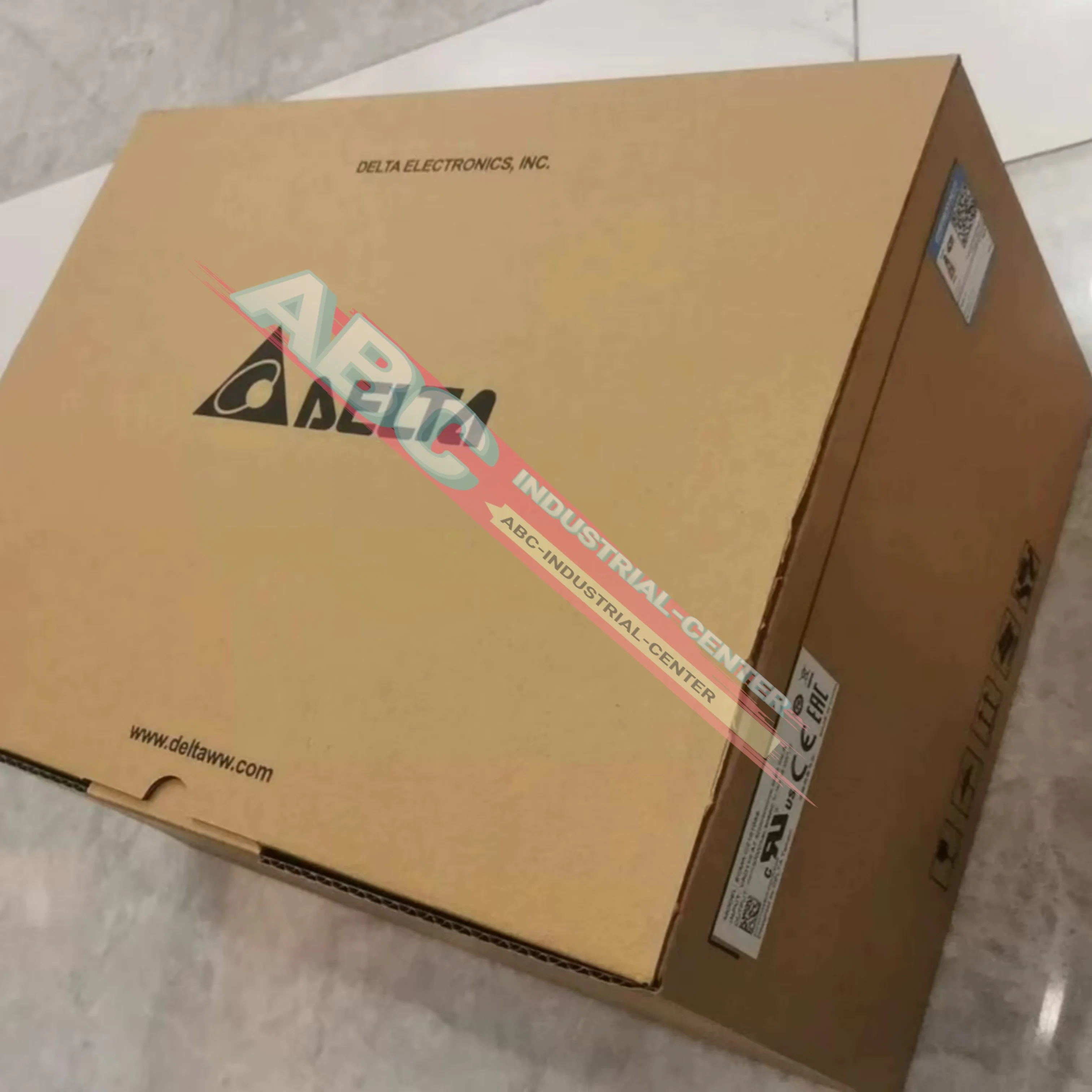 Новый серводвигатель ECMA-C21010SS в коробке ECMA-E11315SS