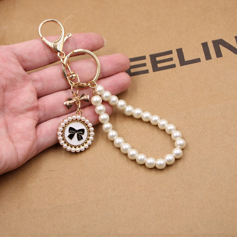 Vintage Pearl Beads Bracelet Keychain Trendy Wrist Strap Keyring for Women Headphone Case Pendant Purse Handbag Jewelry Gifts view 2