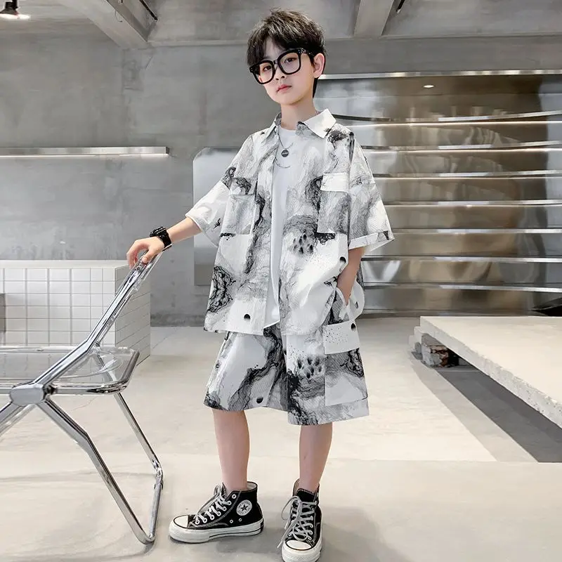 Abbigliamento per bambini articoli di spedizione gratuita ragazzi estate vestito a maniche corte camicia Casual + D vestito a due pezzi per abbigliamento esterno all'ingrosso