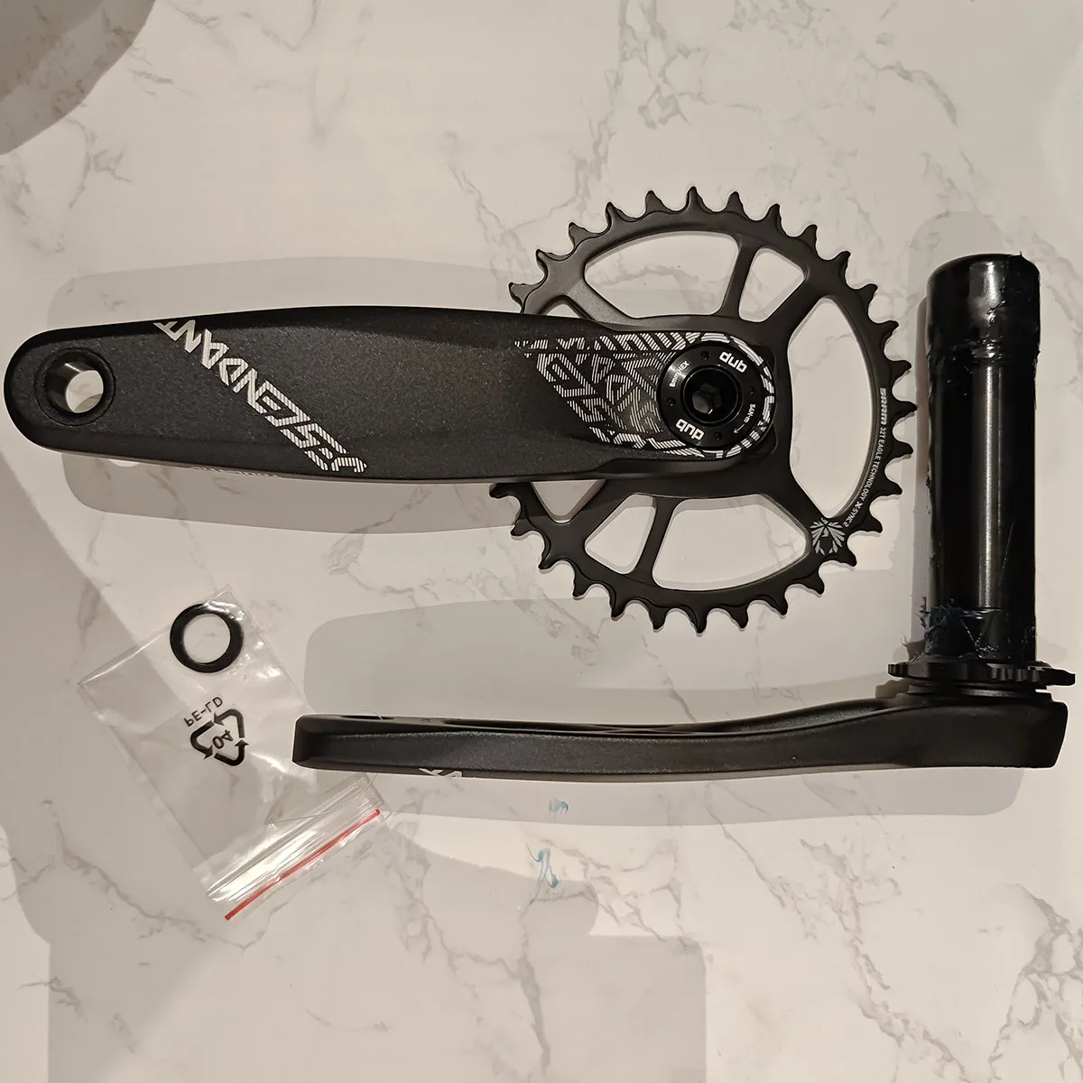 SRAM TRUVATIV DESCENDANT 6K DUB Crankset The DESCENDANT 6K crankset is compatible with the SRAM Eagle™ drivetrain systems