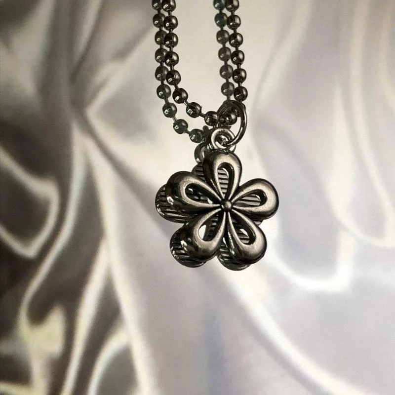 G92D Retro Round Bead Chain Big Flower Necklace Female Hip-hop Cold Wind Long Sweater Clavicle Chain Neck Chain Accessories