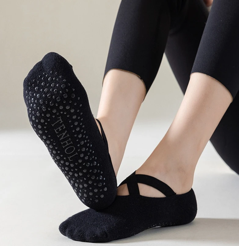 

Нескользящие носки для женщин для йоги, пилатеса, фитнеса с силиконовыми вставками, дышащие, для танцев, гимнастики, батута, занятий на полу, спортивные носки