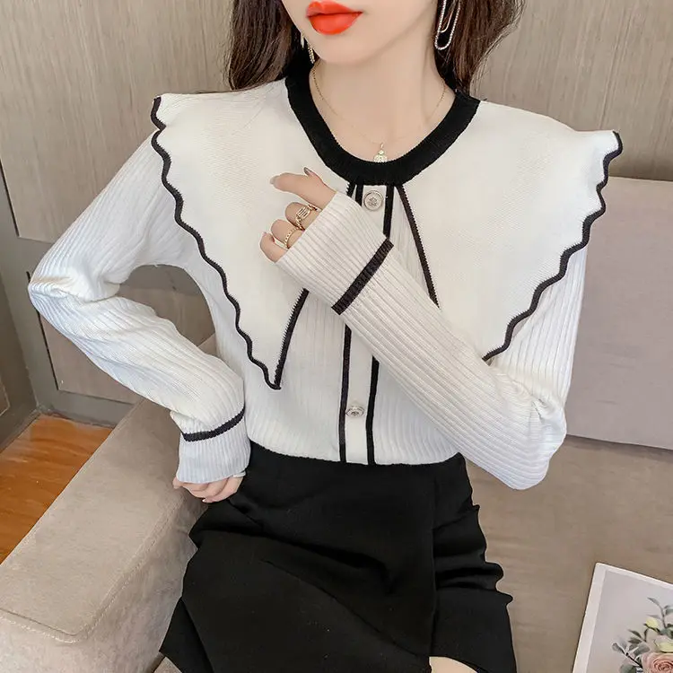 Large Size Women's Knitted Sweater New Color Blocking Pullover Long Sleeved Sweater Loose Slimming Top for Women