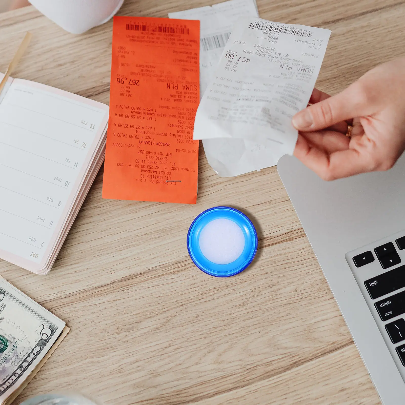 

4Pcs Cash Counting Finger Wet Sponges Fingertip Moistener Bank Counting Tool Quick Efficient Cash Handling Sponge