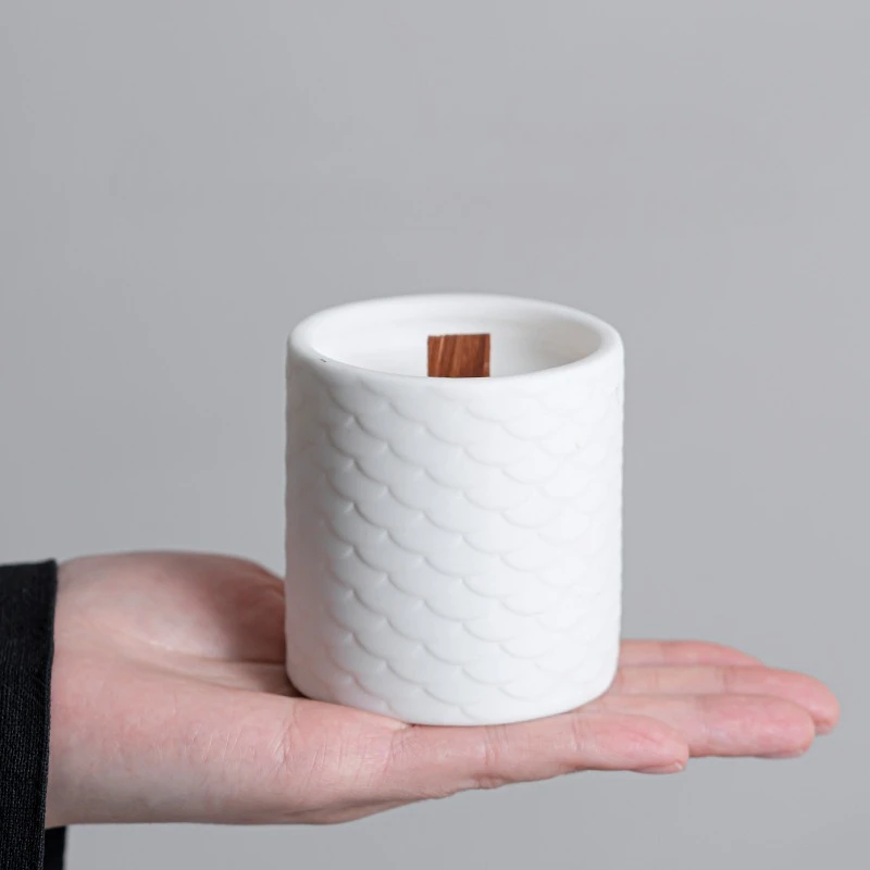 

Fish Scale Patterned Ceramic Candle Cup DIY Soy Wax Container for Home Decoration Empty Candle Container