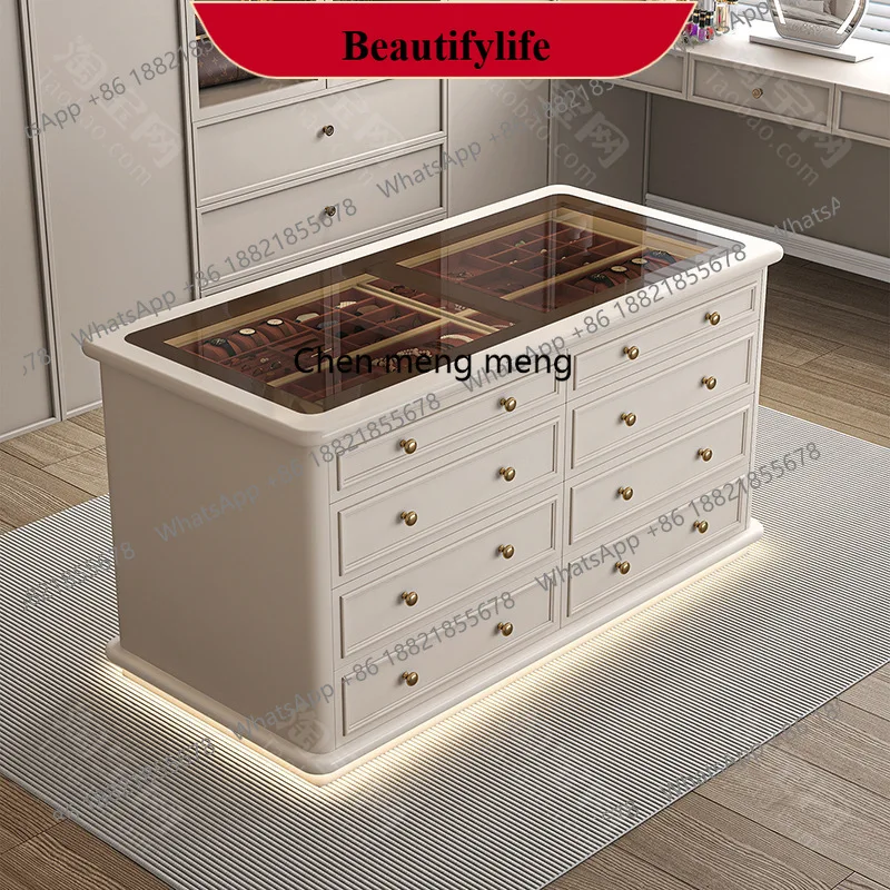 

French cloakroom Nakajima jewelry cabinet Luxury bedroom Walk-in Nakajima platform Cream style display chest