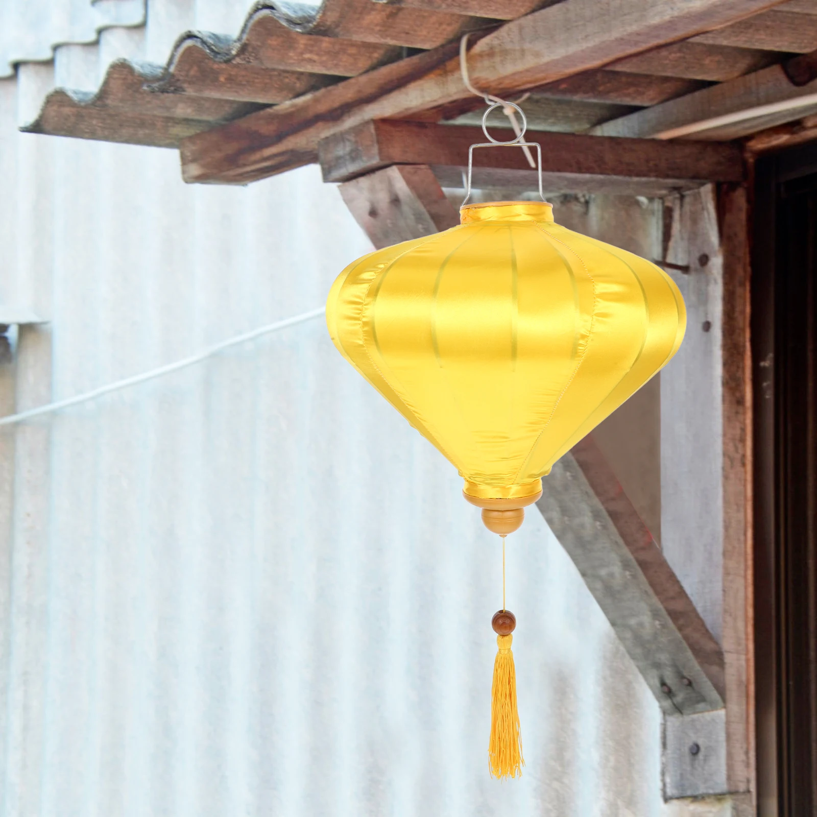 

Diamond Lampshade Vietnamese Lanterns Silk Chinese Cloth Outdoor Decorative Hanging Festive Wedding Party Solar Lantern
