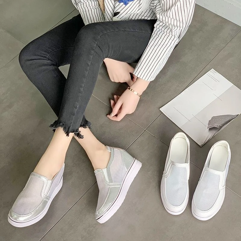 Hidden Wedge White Sneakers Women 2026 Spring Korean Mesh Breathable Round Toe Height Increase Casual Shoe
