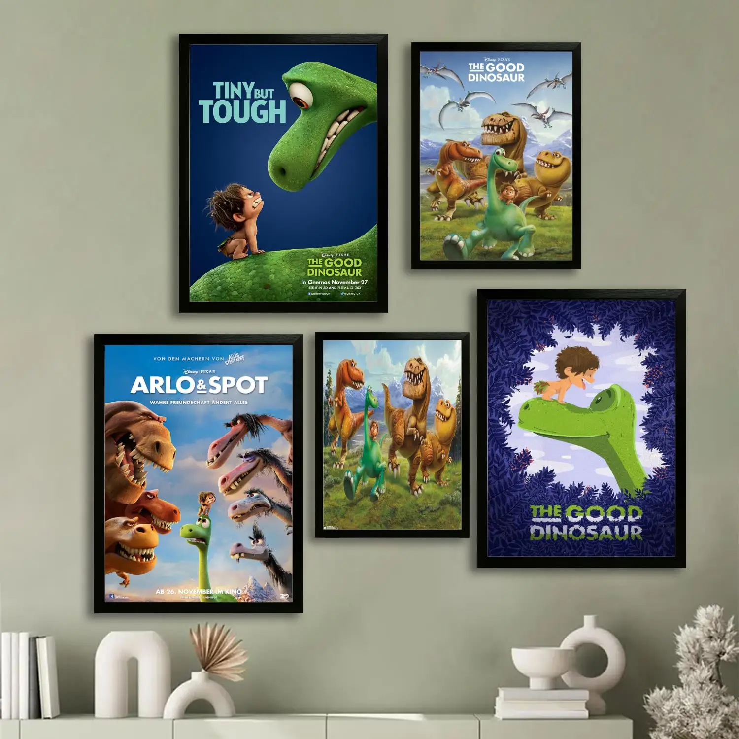 

The Good Dinosaur Canvas Art Poster, Wall Art, Picture Print, Modern Family, Bedroom Decor, Posters,Decorative painting
