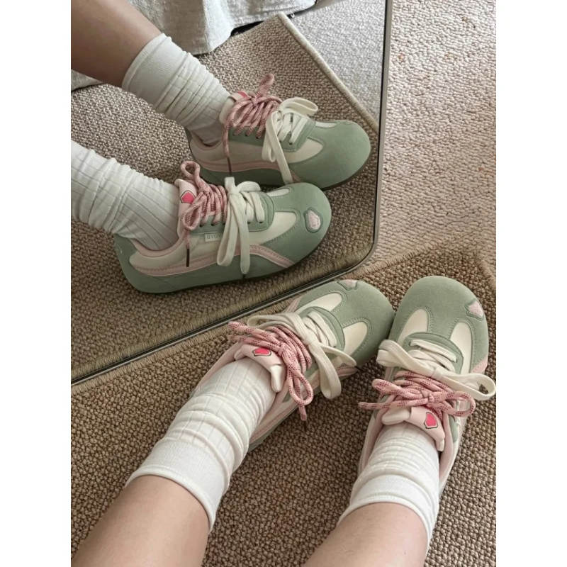 أحذية التدريب الألمانية النسائية 2025 ربيع الخريف جديد حار موضة أحذية رياضية غير رسمية أحذية بيضاء مريحة #3